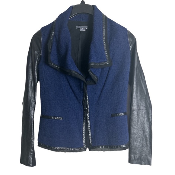 Vince Boucle’ Sweater Jacket with Leather Sleeves and a trim Size 4 - Picture 1 of 10